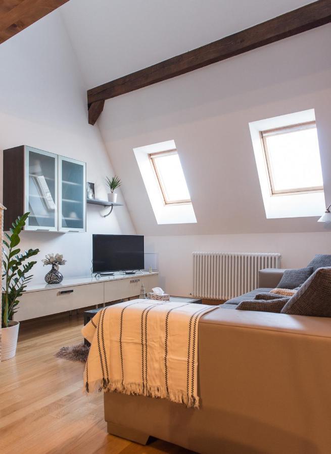 Апартаменти Comfy Loft On Hlavna Кошице Екстер'єр фото